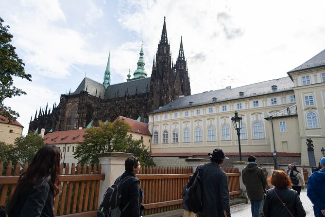 Prague: Castle Entry Ticket with Guide and River Cruise - Practical Tips That Make This Tour Go Smoothly