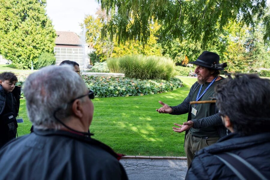 Prague Castle Interiors, Bus Tour and Vltava River Cruise - Old Royal Palace and the defenestration of Prague in context