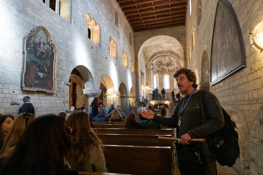 Prague Castle Interiors, Bus Tour and Vltava River Cruise - When your tour ends at Zlatá ulička, and how to reach the cruise dock