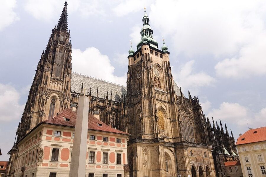 Prague: Castle, National Museum & Town Hall Tickets & Audio - A 2-day ticket that lines up Prague’s biggest hitters