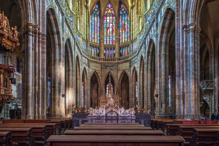 Prague Castle: Small-Group Tour with a local guide - What Makes This Prague Castle Tour Work So Well
