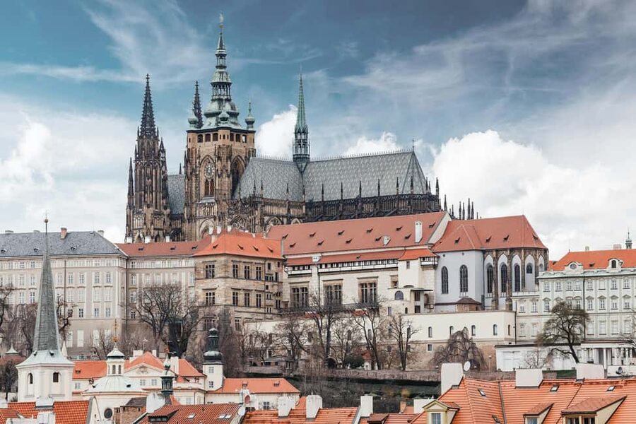 Prague Castle, St. Vitus Cathedral, Royal Palace, St. George's Basilica - Key Highlights at a Glance