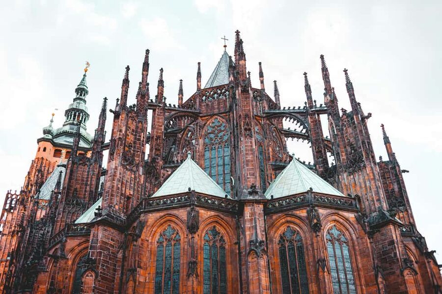 Prague Castle, St. Vitus Cathedral, Royal Palace, St. George's Basilica - Entering Prague Castle With a Historian, Not a Script