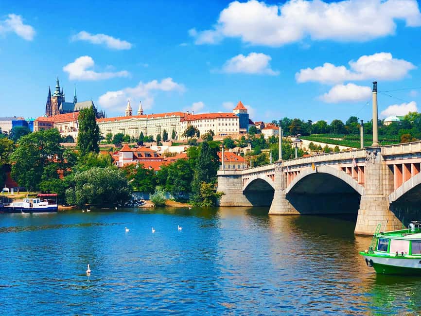 Prague Castle, St. Vitus Cathedral, Royal Palace, St. George's Basilica - St. George’s Basilica: St. Ludmila and the 10th-Century Anchor