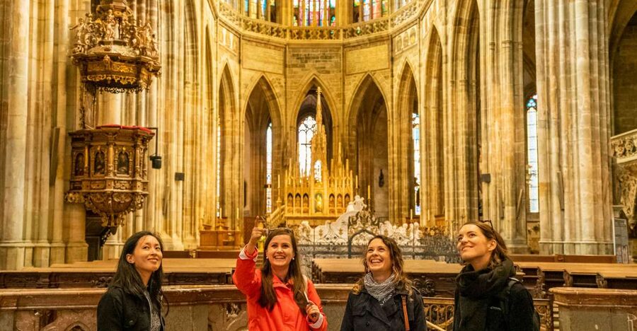 Prague: Castle Tour with Local Guide and Entry Ticket - Skip-The-Line Entry and Headphones: How You Actually Beat the Crowds