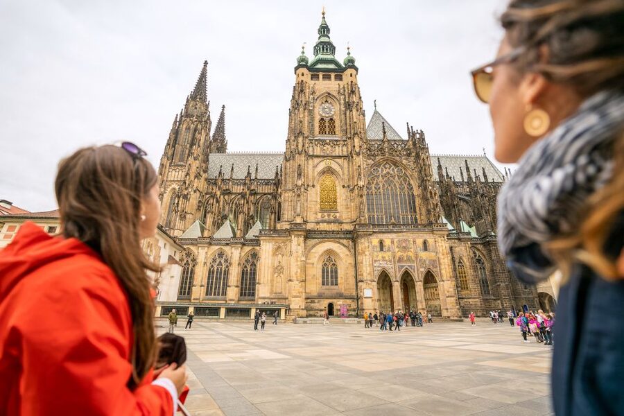 Prague: Castle Tour with Local Guide and Entry Ticket - St. Vitus Cathedral: Mucha Stained Glass, Gargoyles, and Tombs