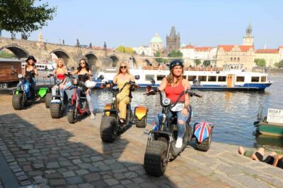 Castle Viewpoints & Charles Bridge Trike Tour