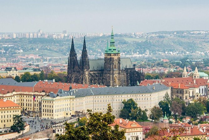 Prague Castle Walking Tour - Why this Prague Castle route works better than going in blind