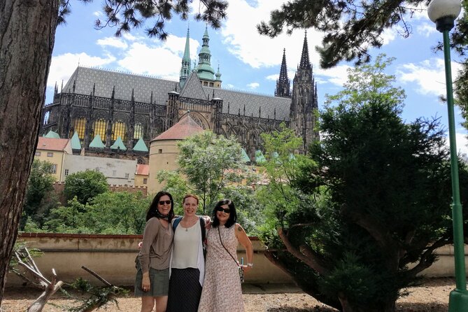 Prague Castle Walking Tour - Stop 1: St. Vitus Cathedral, Gothic grandeur plus the wait until 1929