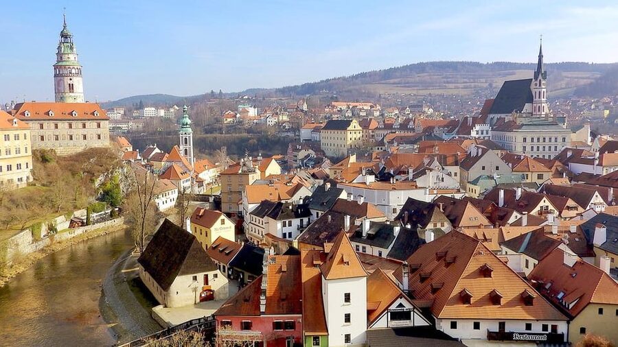Prague: Cesky Krumlov Private Day Tour - Prague pickup, then a calmer way to do the drive south