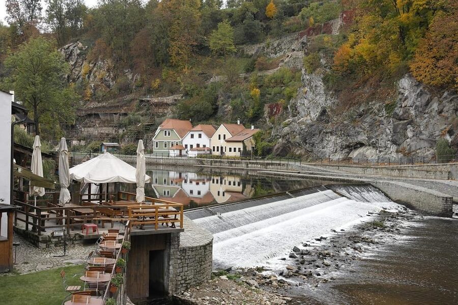 Prague: Cesky Krumlov Private Day Tour - Old Town wandering, plus Church of St. Vitus without the guessing game