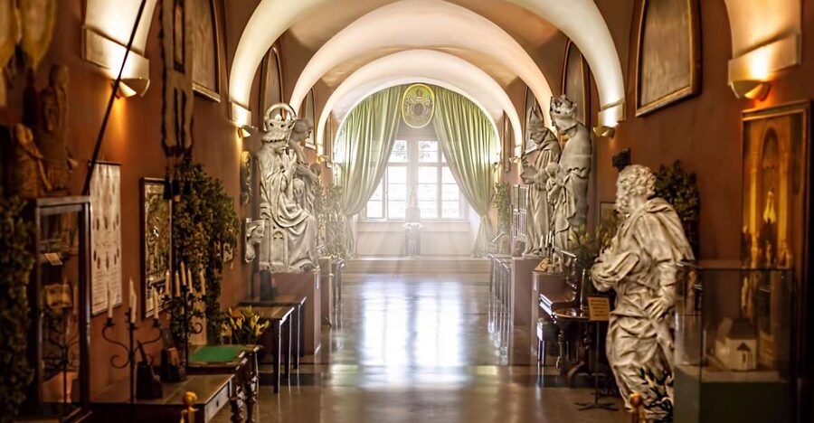 Prague: Charles Bridge Museum Entry Ticket - Medieval Construction, Modern Answers: What You’ll Learn in the Galleries