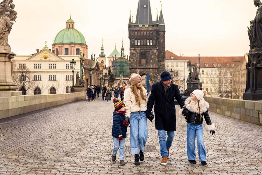 Prague: Christmas/Easter Markets Tour with Photoshoot - Warm up with svarak and pernik so the cold does not win