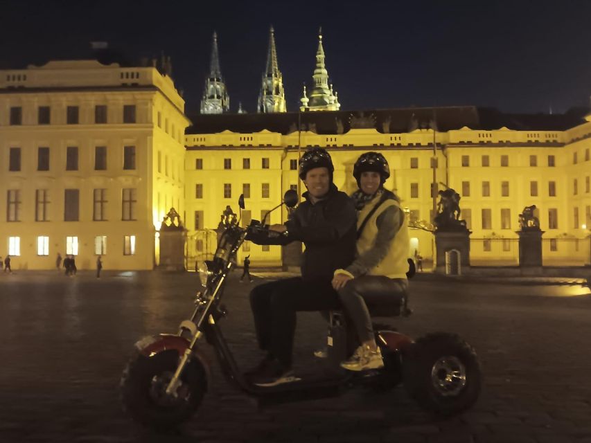 Prague City sightseeing in Night Trike Tour - Getting started at Štěpánská 55: the training that reduces stress