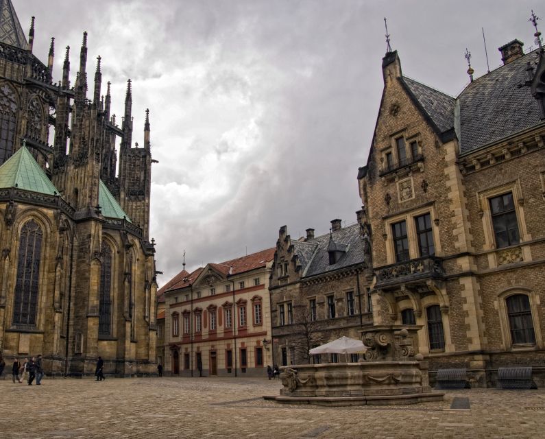 Prague: City Tour - Key highlights you will feel right away