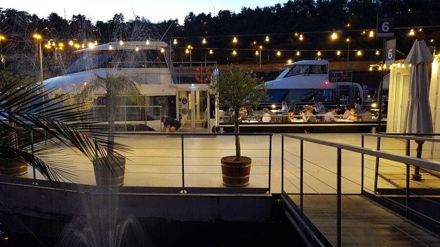 Prague: City Tour and Dinner Cruise with Hotel Pickup - Jewish Prague in one evening: what you should actually watch for