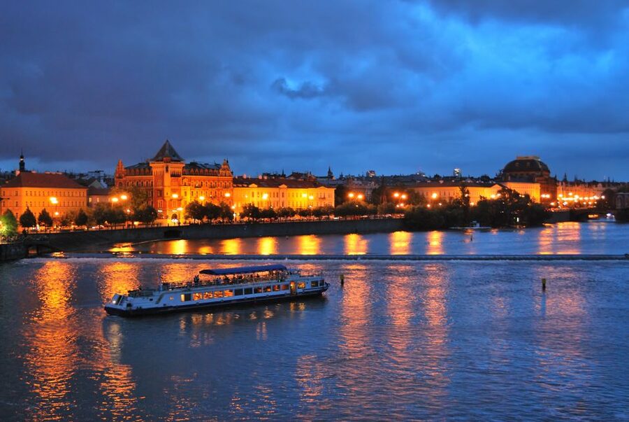 Prague: City Tour and Dinner Cruise with Hotel Pickup - Value check: is $109 worth a night on the Vltava?