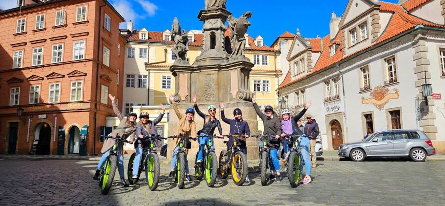 Prague: City Viewpoints Tour by Electric Fat Bike - Letná Park and the 6-bridges viewpoint: the red-roof payoff