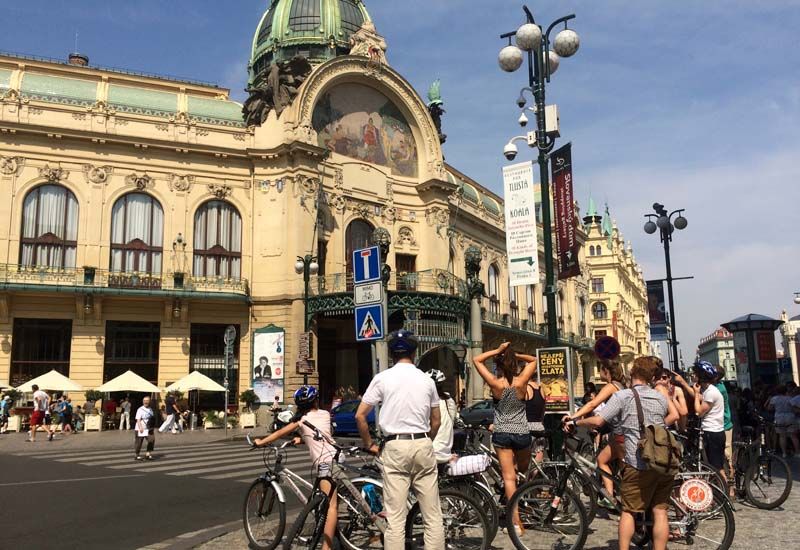 Prague: Classic City Bike Tour - Dancing House and Kampa park: modern Prague without the hard sell