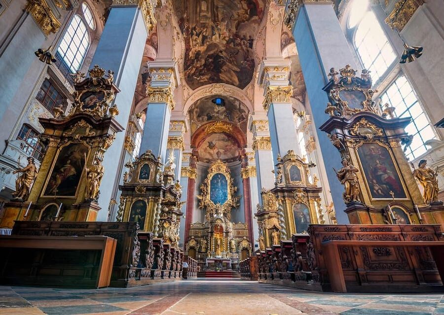 Prague: Classical Concert at St. Giles' Church - What you actually hear: Mozart, Smetana, Dvořák, and Vivaldi Four Seasons