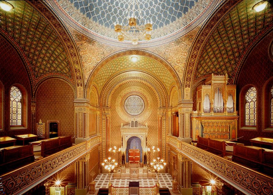Prague: Classical Concert in the Spanish Synagogue - Why I think this feels special in the room
