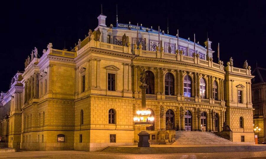 Prague: Classical Music Concert at Rudolfinum - Getting there through the left-side entrance