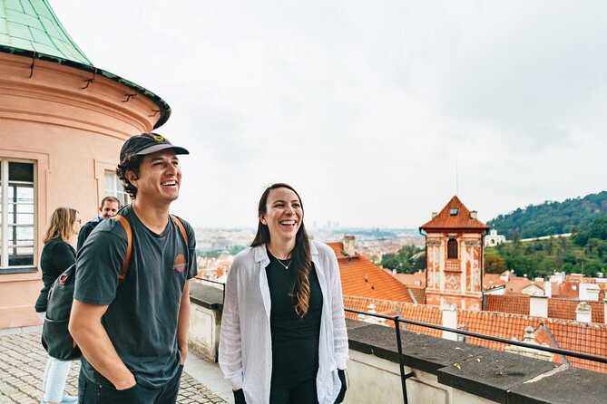 Prague Combo: Castle Guided Tour, Bus and Optional Boat - Stop 3: Old Royal Palace, the 30-Minute Royal Chapter (Plus a Closure Note)