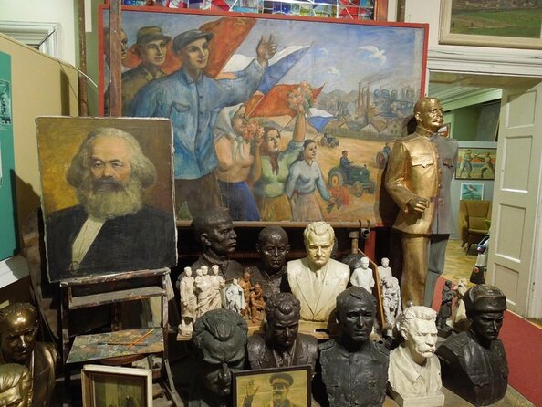 Prague Communism tour with visit of Communism museum - Key highlights you will actually use