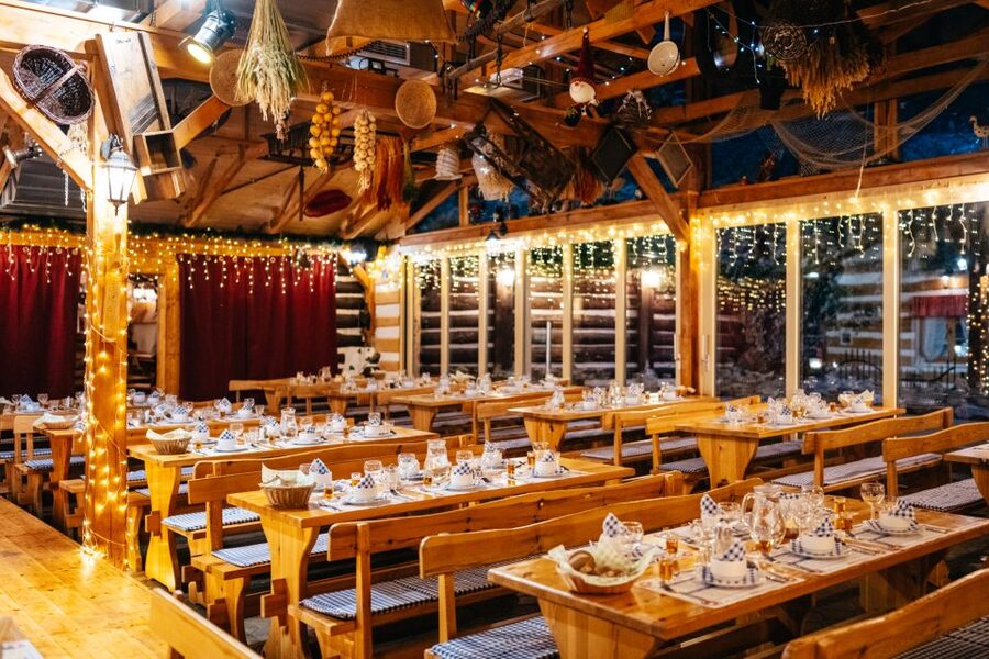 Prague: Dinner with Folk Show and Open Bar - Key highlights to know before you go