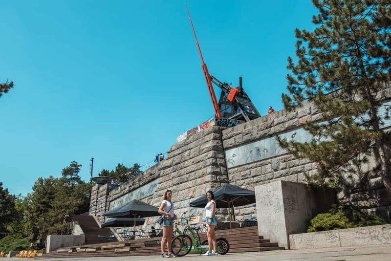 Prague: E-Scooter HUGO Bike Rental - Price and value: what $47 buys you in real time