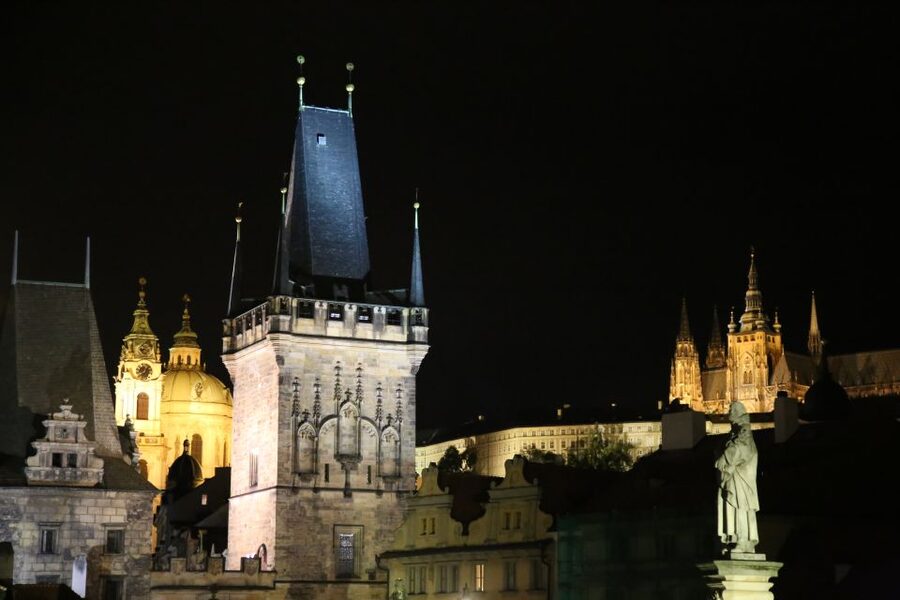 Prague: Evening Photography Tour by Car - Letná Park: First Bridge Views Without the Hunt
