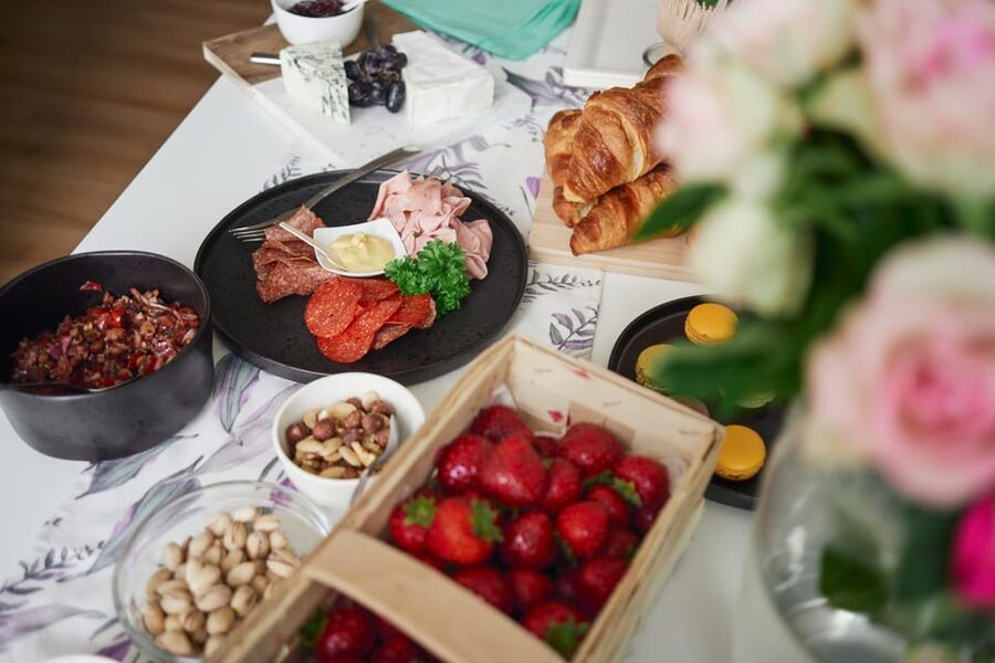Prague: Farmers Market and Brunch Class with Celebrity Chef - What you can expect to sample and pick