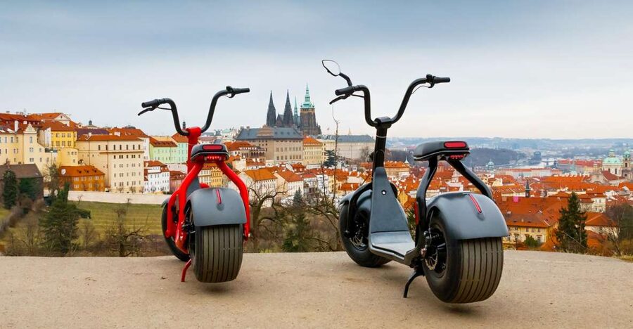 Prague: Fat Tire E-Scooter Guided Tour - Getting started at Saská 7, and why the first 20 minutes matter