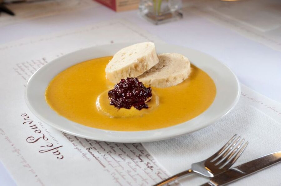 Prague: Food and Beer Guided Walking Tour with Tastings - Pacing and portions during 210 minutes of tastings