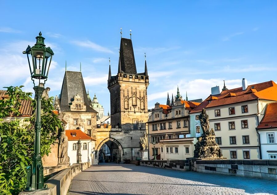 Prague: Full-Day Private Tour of Prague - 5 hours - The guide experience, from Andrés to María to Elliot