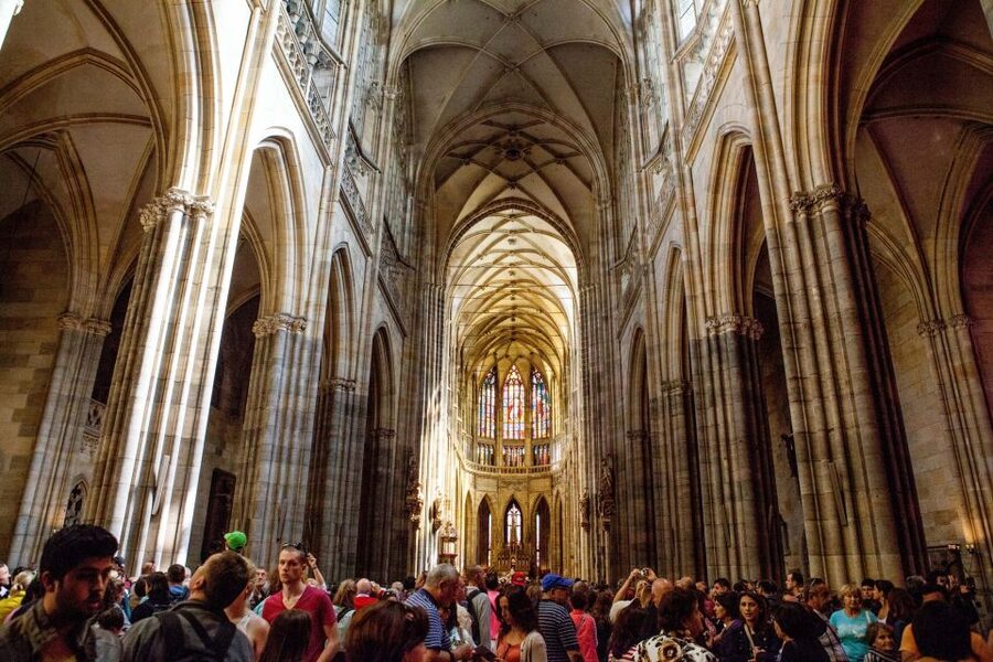 Prague: Full-Day Sightseeing Tour with Cruise and Lunch - Wenceslas Square to the river, getting your bearings fast