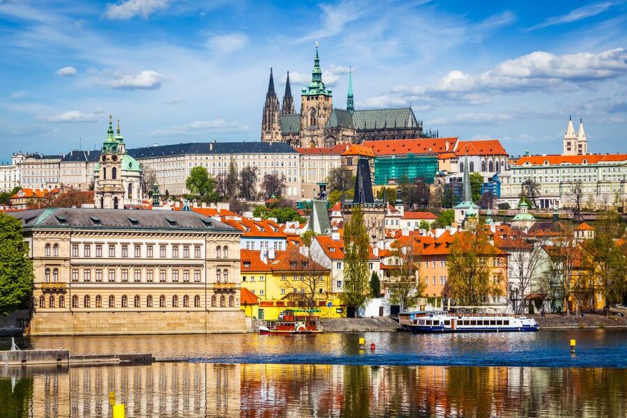 Prague: Full-Day Tour with Lunch and River Boat Cruise - Tram Up to Prague Castle: Courtyards, Palaces, and a Big View
