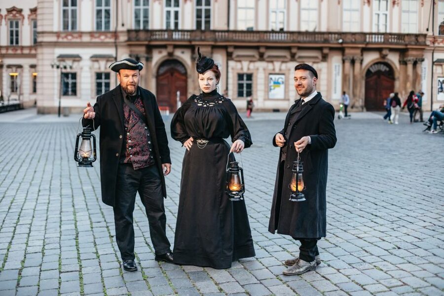 Prague: Ghosts and Legends Nighttime Guided Walking Tour - The secret stops: why the tour keeps its magic