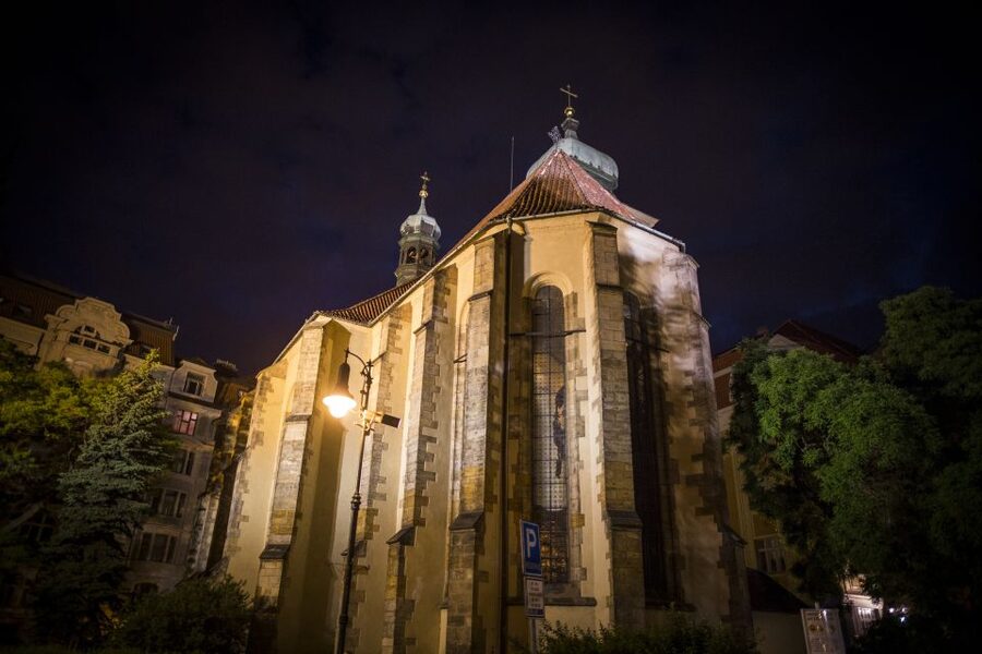 Prague: Ghosts and Legends of the Old Town Evening Tour - Key points before you go