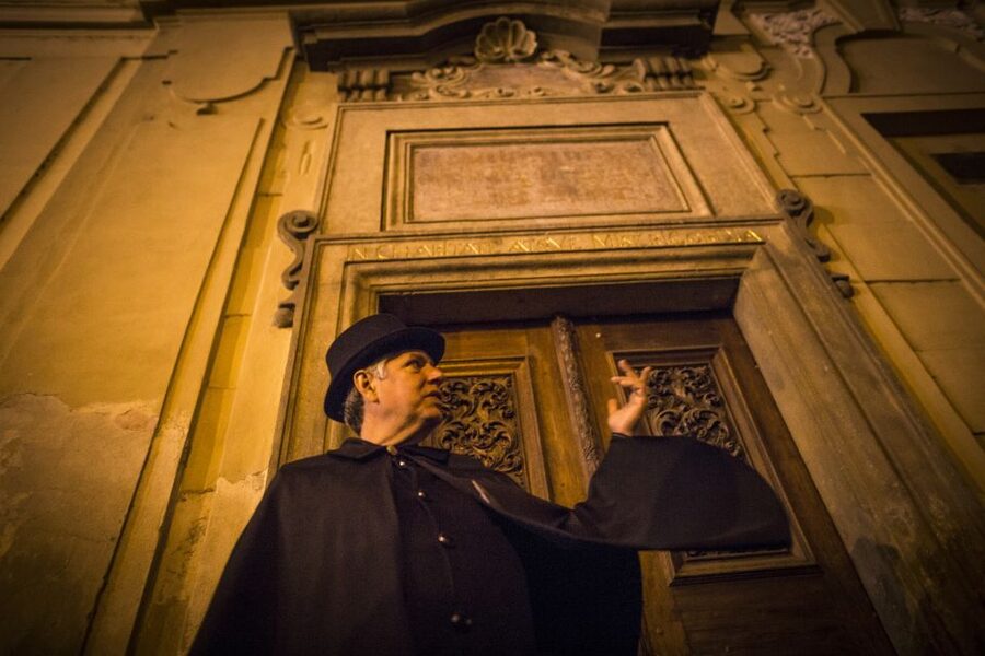 Prague: Ghosts and Legends of the Old Town Evening Tour - A 90-minute Old Town ghost walk that keeps the creep factor classy