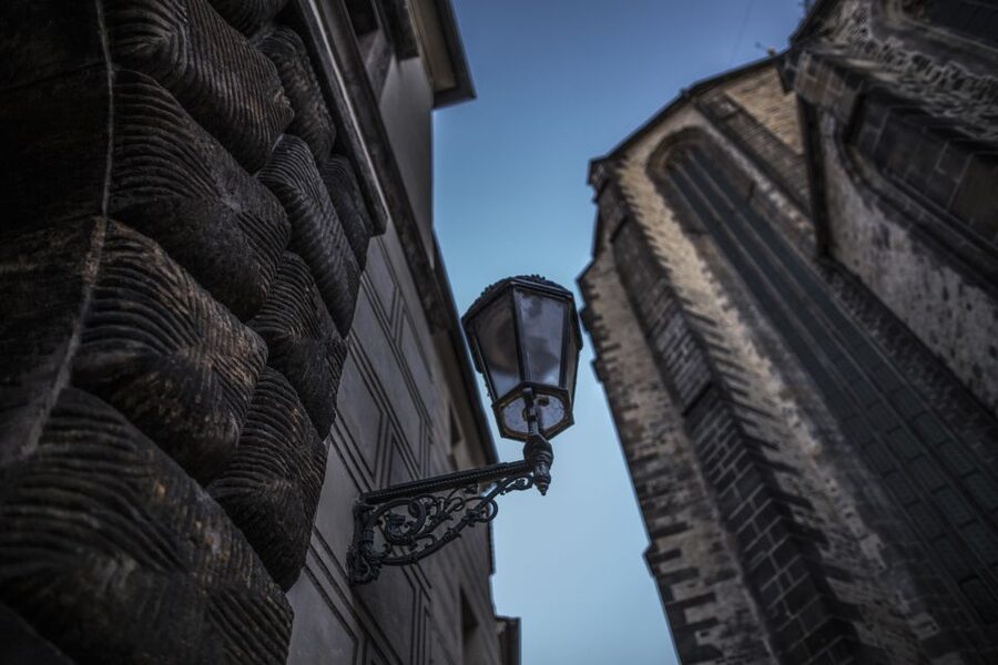 Prague: Ghosts and Legends of the Old Town Evening Tour - Where you start (Týnská or Dlouhá) and why the detour away from crowds is the point