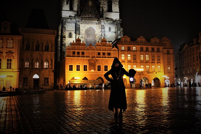 Prague Ghosts, Legends, Medieval Underground and Dungeon Tour - The Medieval Underground and the Alchemist Laboratory Moment