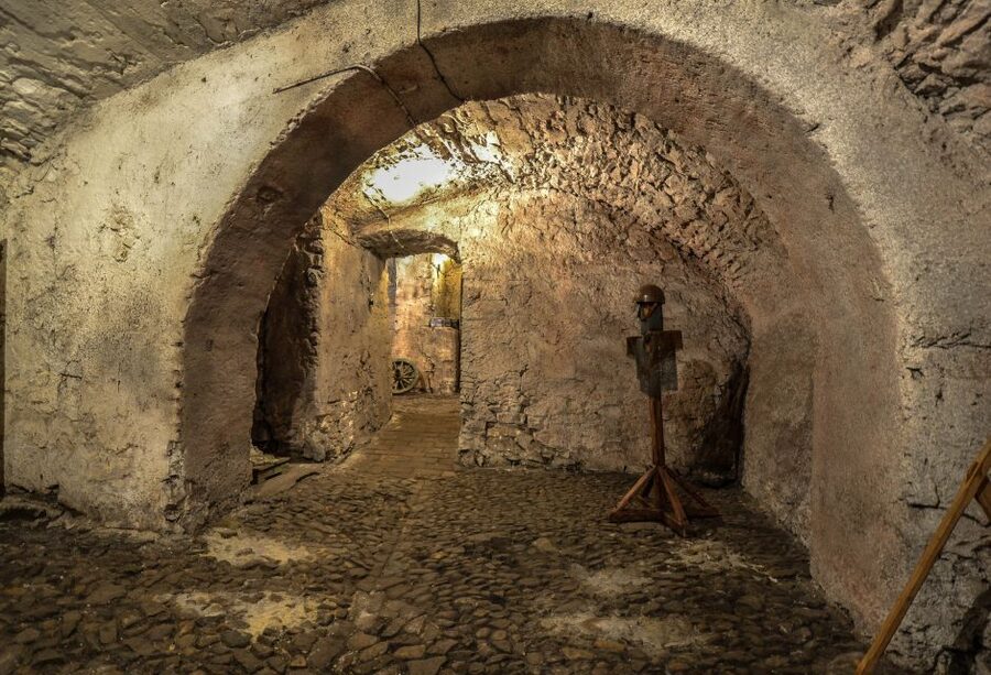 Prague: Ghosts, Legends, Medieval Underground & Dungeon Tour - The Golem story and Prague’s obsession with makers of myths