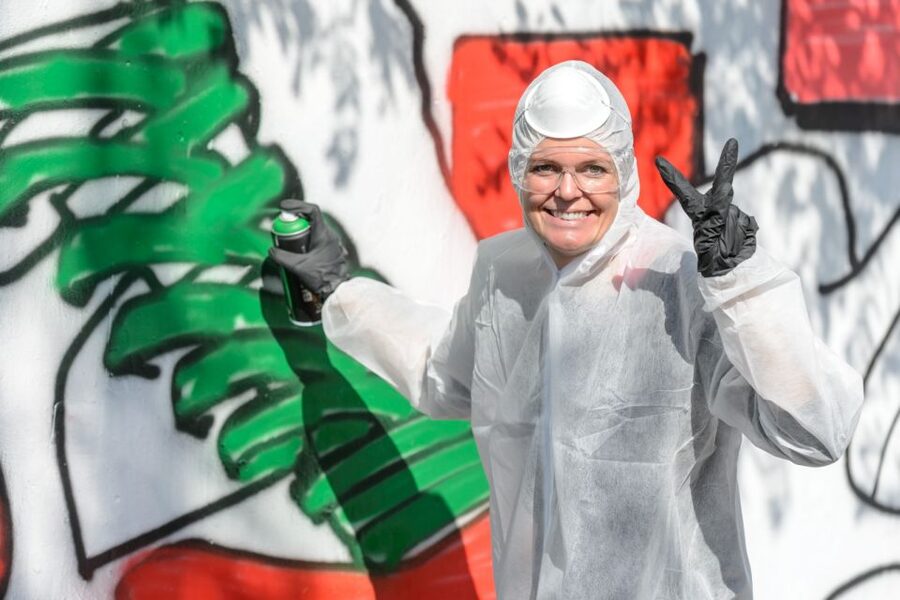 Prague Graffiti Workshop For Groups & Team-Building Groups - Who This Is Best For: Beginners, Teens, and Teams