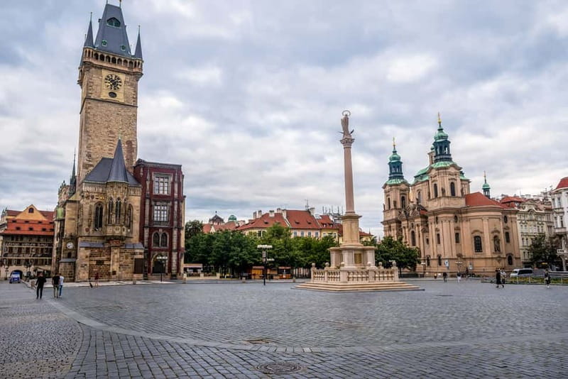 Prague Grand 2,5 hour + 2 hour exterior walking tour - Prague Castle, explained at street level without the interior pressure