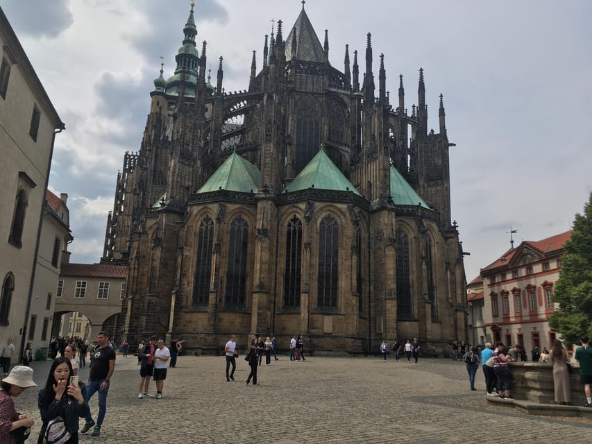 Prague: Highlights of Prague Private Half-Day Tour by Car - St. Vitus Cathedral: getting meaning from the details