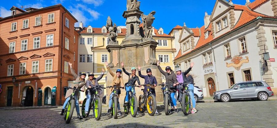 Prague: Highlights Tour on e-Scooter or eBike - Quick reasons this Prague e-scooter highlight tour works