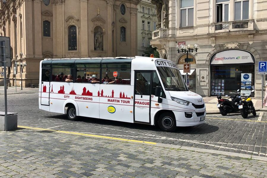 Prague: Historic City Center Bus Tour with Top Sights - Audio in 26 Languages: Getting Value From the Headphones