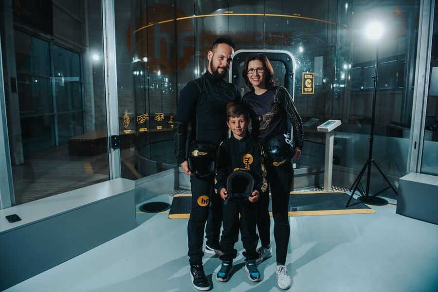 Prague: Hurricane Factory Indoor Skydiving Experience - Tips to make your session smoother
