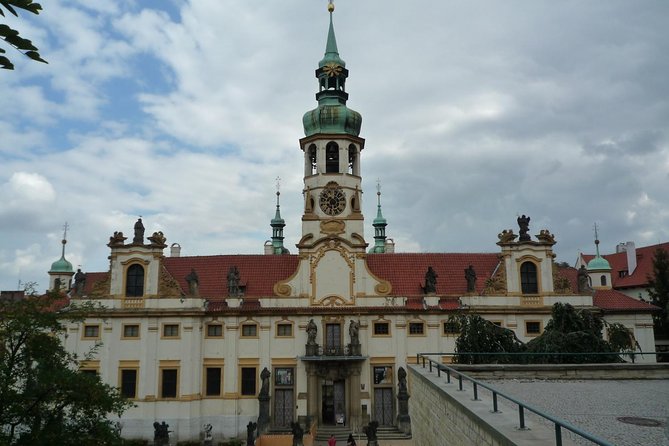 Prague in One Day by a Car - Excellent opportunity to see all the sights - Old Town by Car: Getting the Pattern Before You Walk It Later